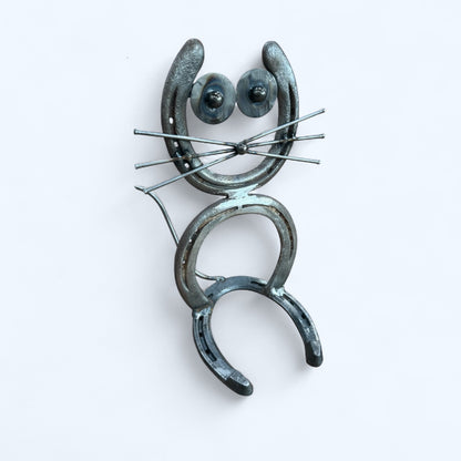Horseshoe Cat